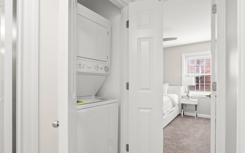 Laundry room at Greenview Gardens located in Hackettstown, NJ.